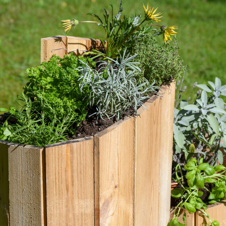 dobar Kräuterspirale